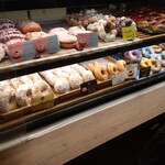 JACK IN THE DONUTS - 店舗外。