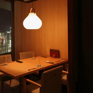 最大14名様までの完全個室完備！