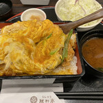 とんかつ勝烈亭 - 上ロースカツ丼