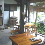速魚川 - 中庭が喫茶コーナー