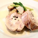 プティ・コトン - 鶏肉のムース包みロースト  白ワインクリームソース