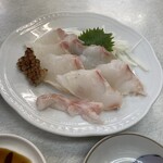 ゆたか食堂 - 佐世保の寒鯛（コブダイ）刺身