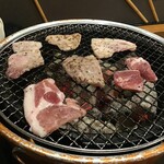 ホルモン屋 紬 - 