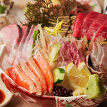 Assortment of 5 sashimi (1 serving)