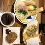 讃岐うどん　志成 - 