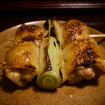鳥田中 - ●地鶏串　皮巻きせせり