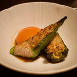 鳥田中 - ●万願寺唐辛子の肉詰め　卵黄