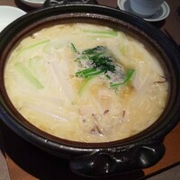 中国料理 美麗華 - 知床鶏と青菜のとろとろ白湯煮込みつゆそば