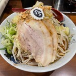 カナヤマ５５ - 二郎系ラーメン＋野菜増し