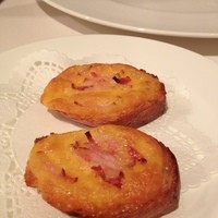 ラシェット・ブランシュ - アミューズ　バゲット　クロックムッシュ風