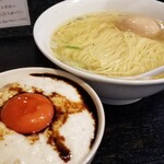 塩そば専門店 桑ばら - 濃厚大和芋卵黄丼と塩かけそば定食