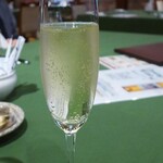 Ushiku Shato Resutoran - スパークリングワイン
