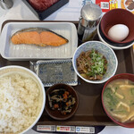 Sukiya - 2022.4.16 Sat. 鮭デラックス朝食