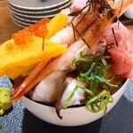 Sushi Izakaya Minato - 反対側