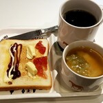 Sakura Kafe Jimbouchou - トースト、コーヒー、スープ