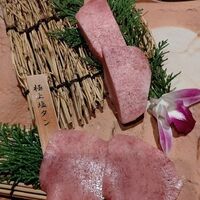 和牛 まつした 吟匠邸 - ●吟匠コース13,000円+追加肉五種盛り7,200円＋生ﾋﾞｰﾙ850円X3+ｽﾊﾟｰｸﾘﾝｸﾞﾜｲﾝ6,000円X2=35,350円税込