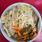 ラーメン二郎 - 小豚野菜からめニンニク少な目ニラダレ