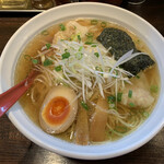 Ramen Uta - ワンタン麺(ワンタン6個入り)　900円