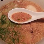 ちゃぶ屋 とんこつらぁ麺 チャブトン - チャーシューメン スープ