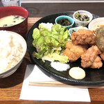 ブック＆カフェ喫茶去 - 