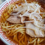 でぶそば - 半ラーのラーメン
                                丼は小さいけど麺は1玉