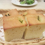 Il Cucchiaio di Angelo - 自家製フォカッチャ