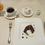 Il Cucchiaio di Angelo - チョコとナッツのパウンドケーキと珈琲