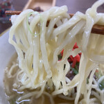 Iroha Table - 麺はモチッとした小麦粉麺。
