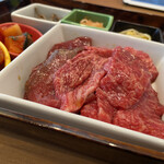 Jukusei Wagyuu Yakiniku Eijingu Bi-Fu - 焼肉ランチ大盛り