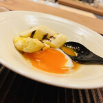 おが和 - ◎半熟卵はトロトロ。ホワイトアスパラと良く合う。