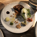 挽肉と米 - みなさんが撮ってる風に、撮ろうとして失敗した調味料達(その後スタッフが美味しく頂きました)