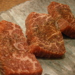 焼肉 山水 - 25年2月　厚切りハラミ　塩で
