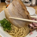 煮干らーめん 川むら - 厚切り豚バラチャーシュー