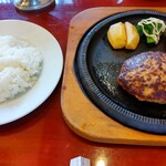 モンペットクワ - ハンバーグ定食