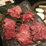 炭火焼肉と海鮮浜焼き たにやん - 