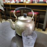 香蘭 - このヤカンが又なんとも言えず美味しそうで、飲み物頼んでたのに水を飲みたくなります