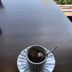 カフェ 山帰来 - チョコレートのプリンとチョコケーキのデザート。