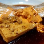 いっぺやっぺ炭火焼 - 付け合せの豆腐もとても美味しい。