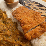 ロダン - 二種盛りカレー（ホールスパイス・赤身カツ）(1500円)