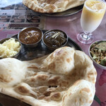 デシィ ディラ - 2カレーセット