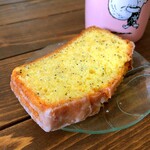 モーニングトン・クレセント東京 - レモンポピーシードケーキ