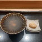 鮨みなと - 帆立の出汁と揚げた帆立