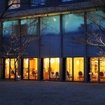 フランス料理 ル・トリアノン - 【New!】日本庭園側からレストランを眺める