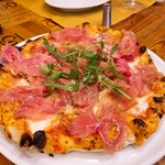 ピッツェリア パーレンテッシ - ⚫レジーナ