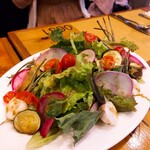 ピッツェリア パーレンテッシ - ⚫おいしい野菜達のサラダ アンチョビソース