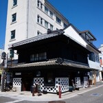 カフェ チーアン - カレー店「デリー」が営業していた蔵を改装 松本市登録文化財制度   第1号です(^^)