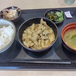 Motsu Jirou - 【2022.4.17(日)】もつ煮定食(並盛)680円