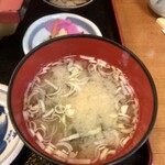 Tairyou Yamachan - 定食の味噌汁とお新香