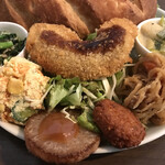 カメイノ食堂 - バインミーのお惣菜