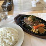 からだ想いの肉ダイニング 鉄重 町田店 - ライス大盛、結構な量